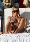 Rita Rusic - Bikini on Miami beach (5 May)